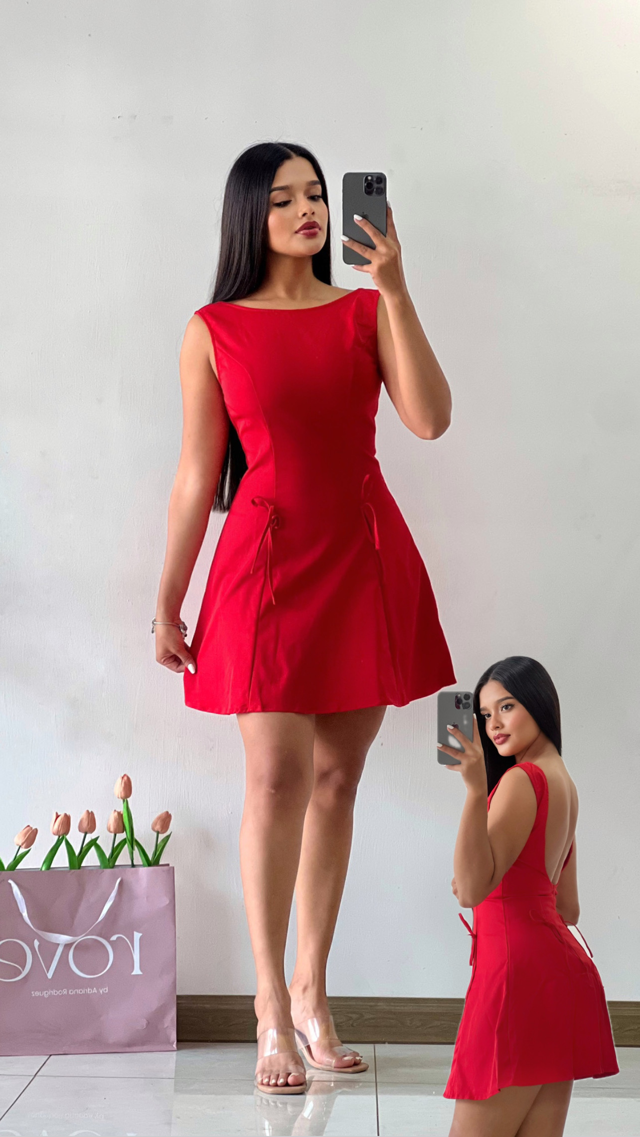 Vestido corto rojo espalda abierta con lazos